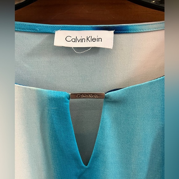 Calvin Klein Top - Picture 2 of 7